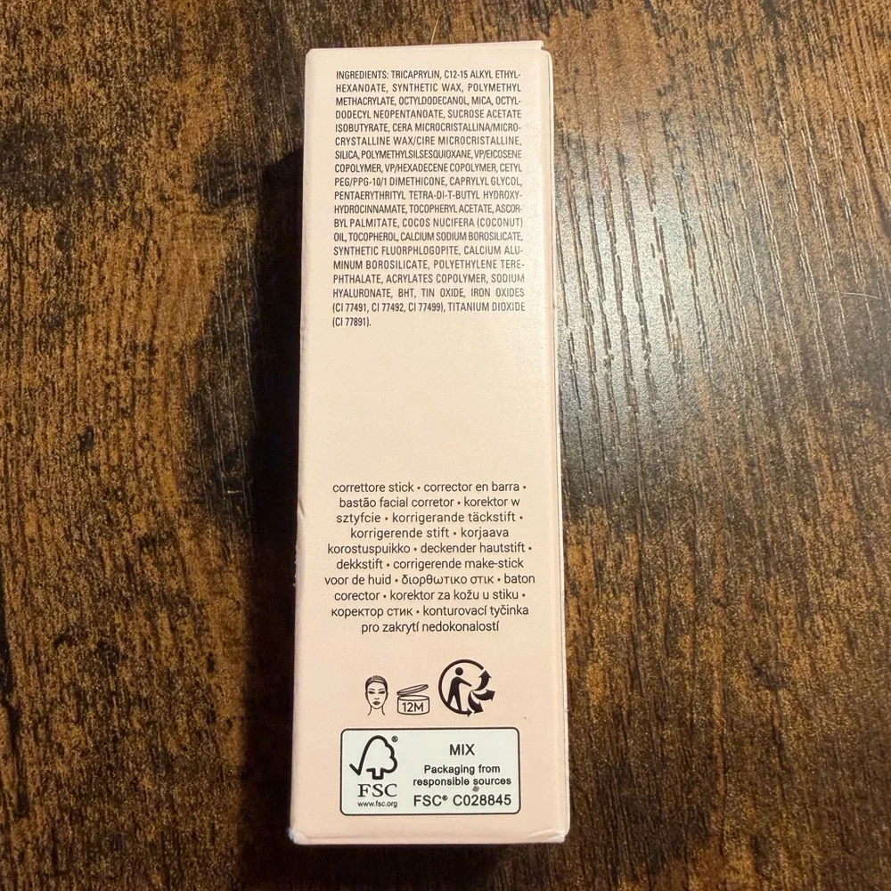 Fenty Beauty Match Stix Correcting Skinstick Pumpkin 04 NIB - Picture 3 of 3